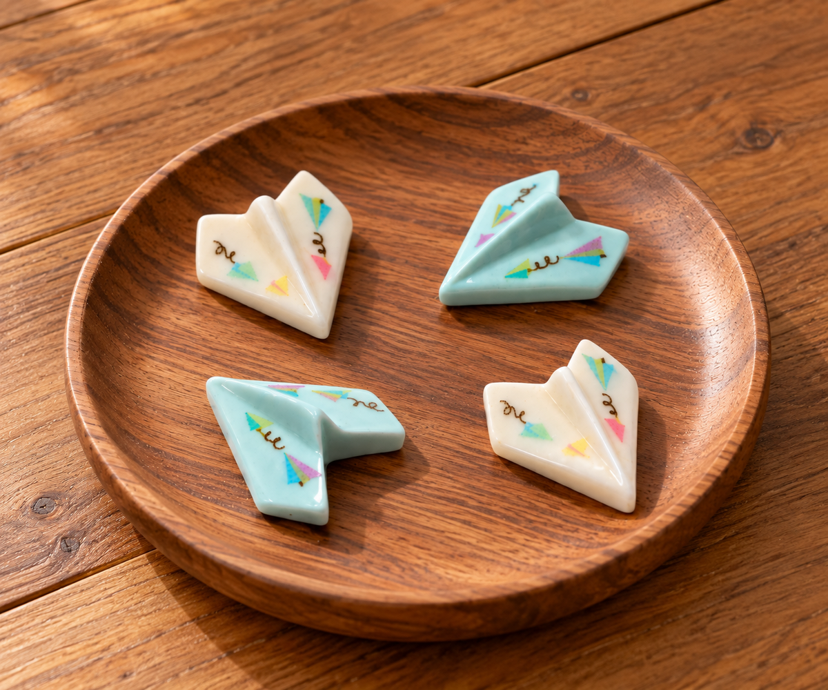 Paper Airplane Mahjong Trinkets — Box of 20